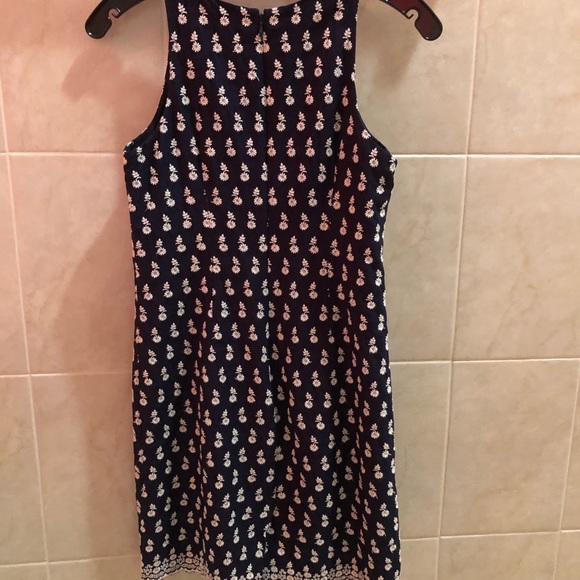 Ann Taylor embroidered floral sheath dress - Picture 3 of 3